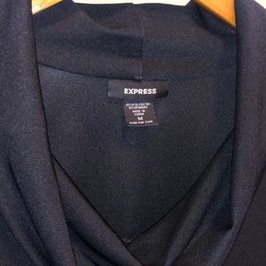 EXPRESS Sz M Short Black Top Women’s Cowl Neck 3/4 Sleeves Gorgeous On!